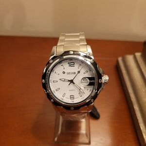 Brand New Skone White and Silver Quartz Men's Watch